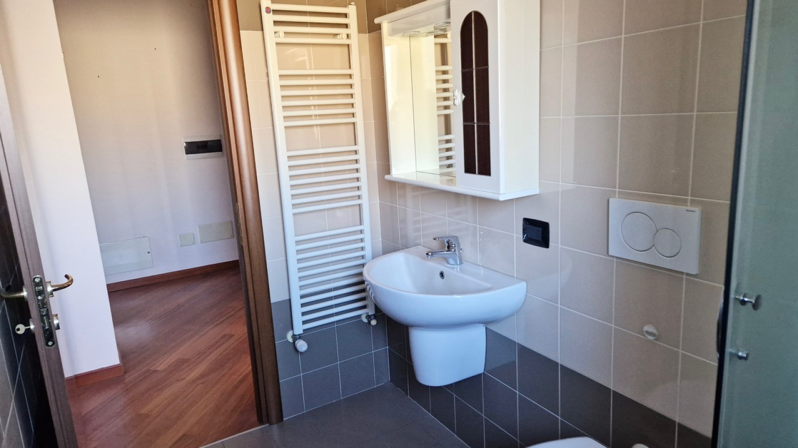 Corso Giulio Cesare 67, Torino, 10155, 2 Stanze da Letto Stanze da Letto, 4 Stanze Stanze,2 BagnoBagno,Appartamento,Vendita,Corso Giulio Cesare 67,1343