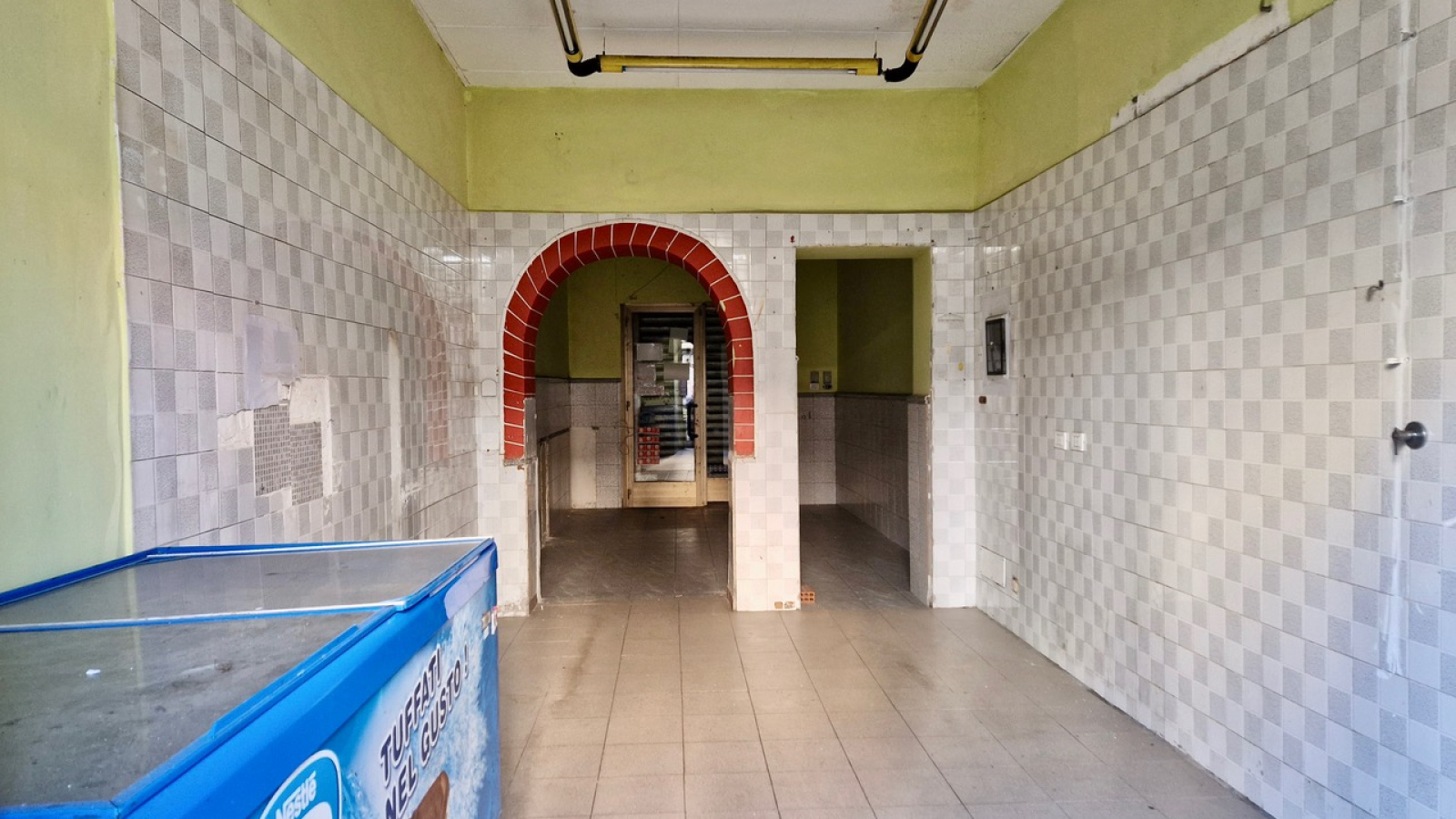 Corso Giulio Cesare 125/A, 2 Stanze Stanze,Negozio,Affitto,Corso Giulio Cesare 125/A,1358